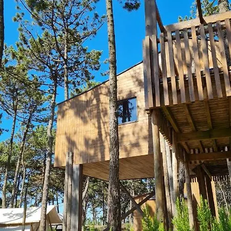 Bukubaki Eco Surf Resort Ferrel (Leiria)