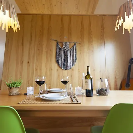 Bukubaki Eco Surf Resort Ferrel (Leiria)