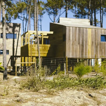 Ośrodek wypoczynkowy Bukubaki Eco Surf