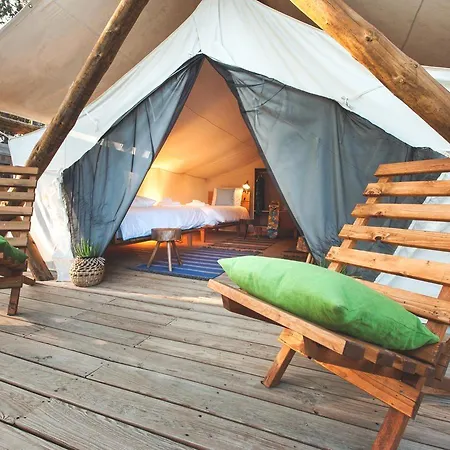 Bukubaki Eco Surf 4* Ferrel (Leiria)