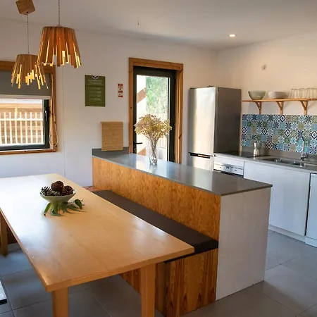 Bukubaki Eco Surf 4* Ferrel (Leiria)