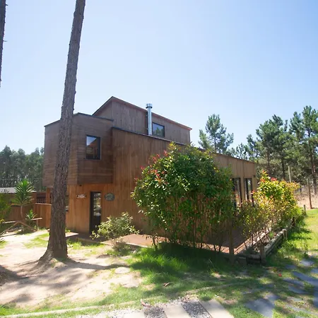 Bukubaki Eco Surf Feriested