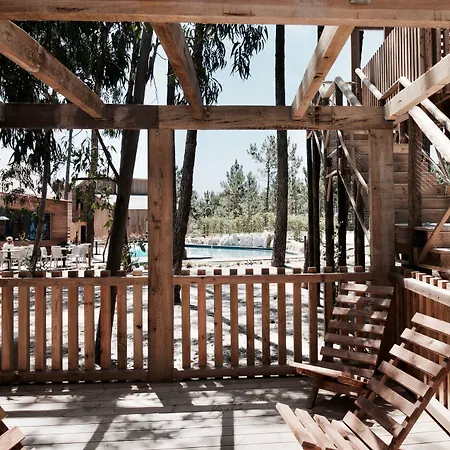 Bukubaki Eco Surf Rezort