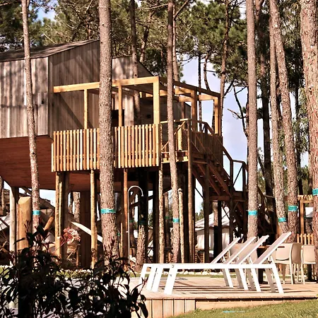 Bukubaki Eco Surf Rezort