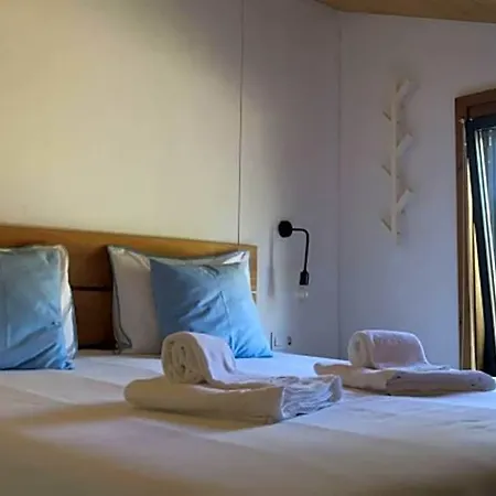Resort Bukubaki Eco Surf