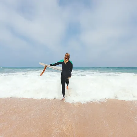 度假村 Bukubaki Eco Surf 4*