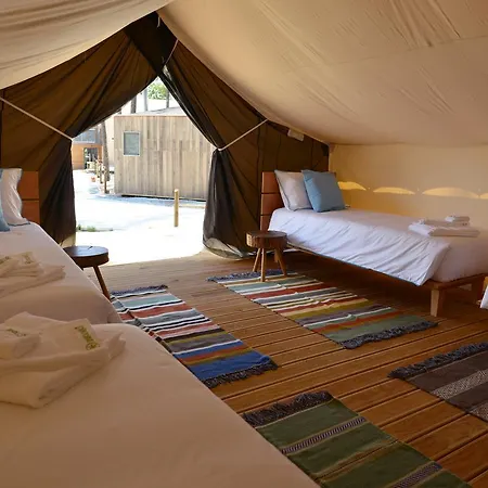 Resort Bukubaki Eco Surf