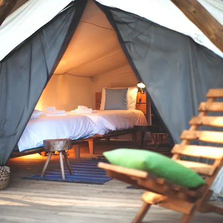 Bukubaki Eco Surf 4* 费雷尔