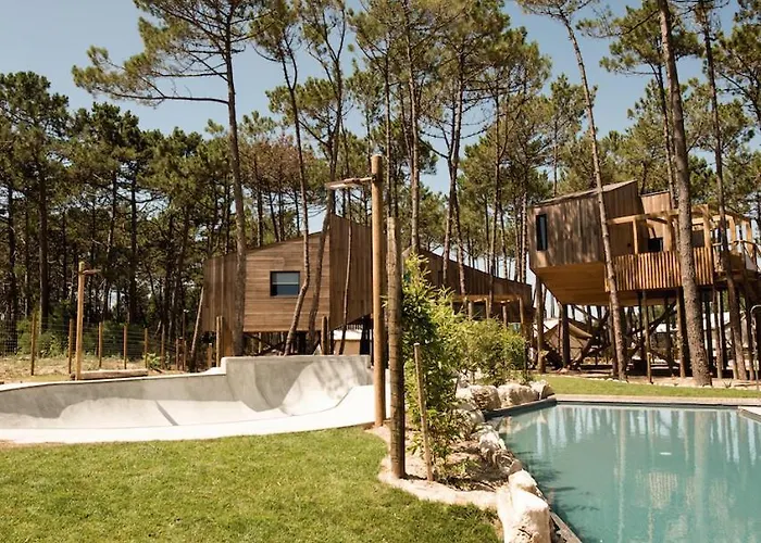 Bukubaki Eco Surf Feriested 4*