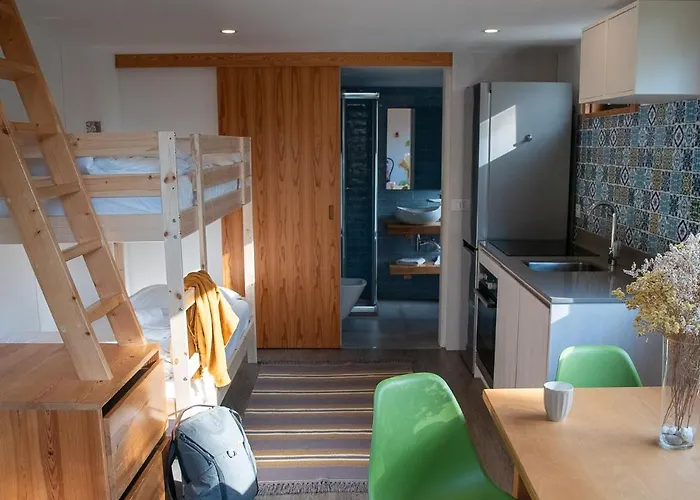 Bukubaki Eco Surf Feriested 4*