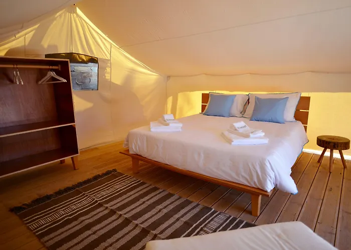 Feriested Bukubaki Eco Surf 4*