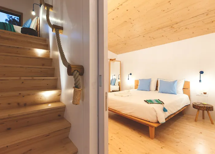 Resort Bukubaki Eco Surf