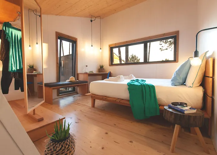 Bukubaki Eco Surf Feriested 4*