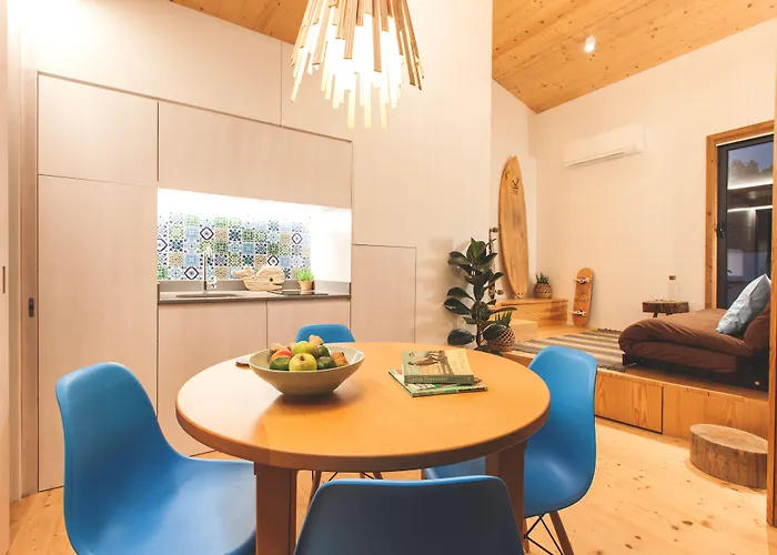 Bukubaki Eco Surf Feriested 4*