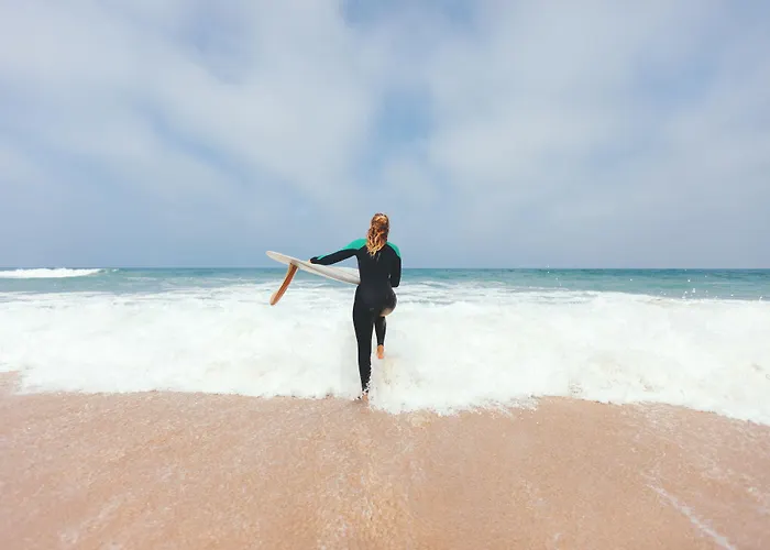 Bukubaki Eco Surf Resort Ferrel (Leiria)