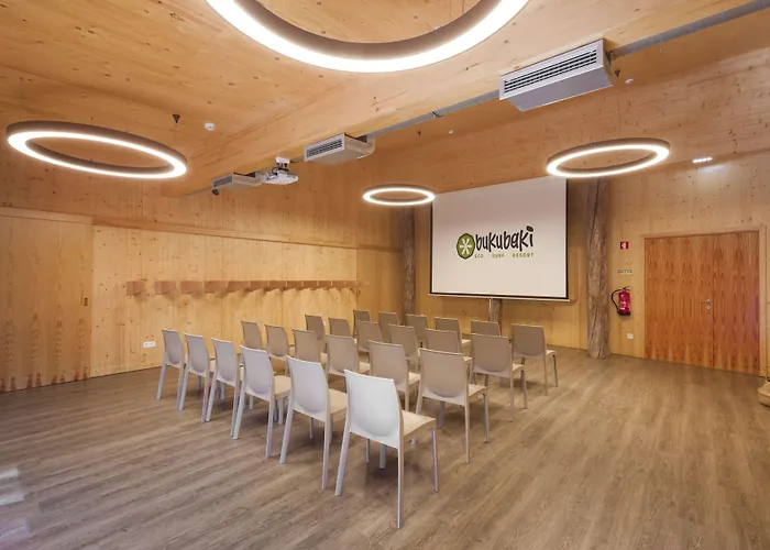 Bukubaki Eco Surf 4* Ferrel (Leiria)