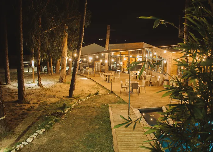 Bukubaki Eco Surf Feriested 4*