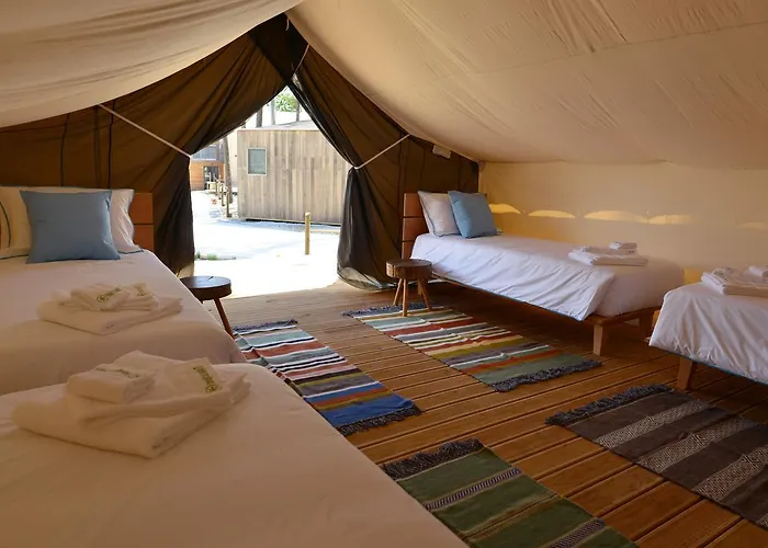 Resort Bukubaki Eco Surf