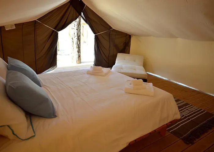 Feriested Bukubaki Eco Surf 4*